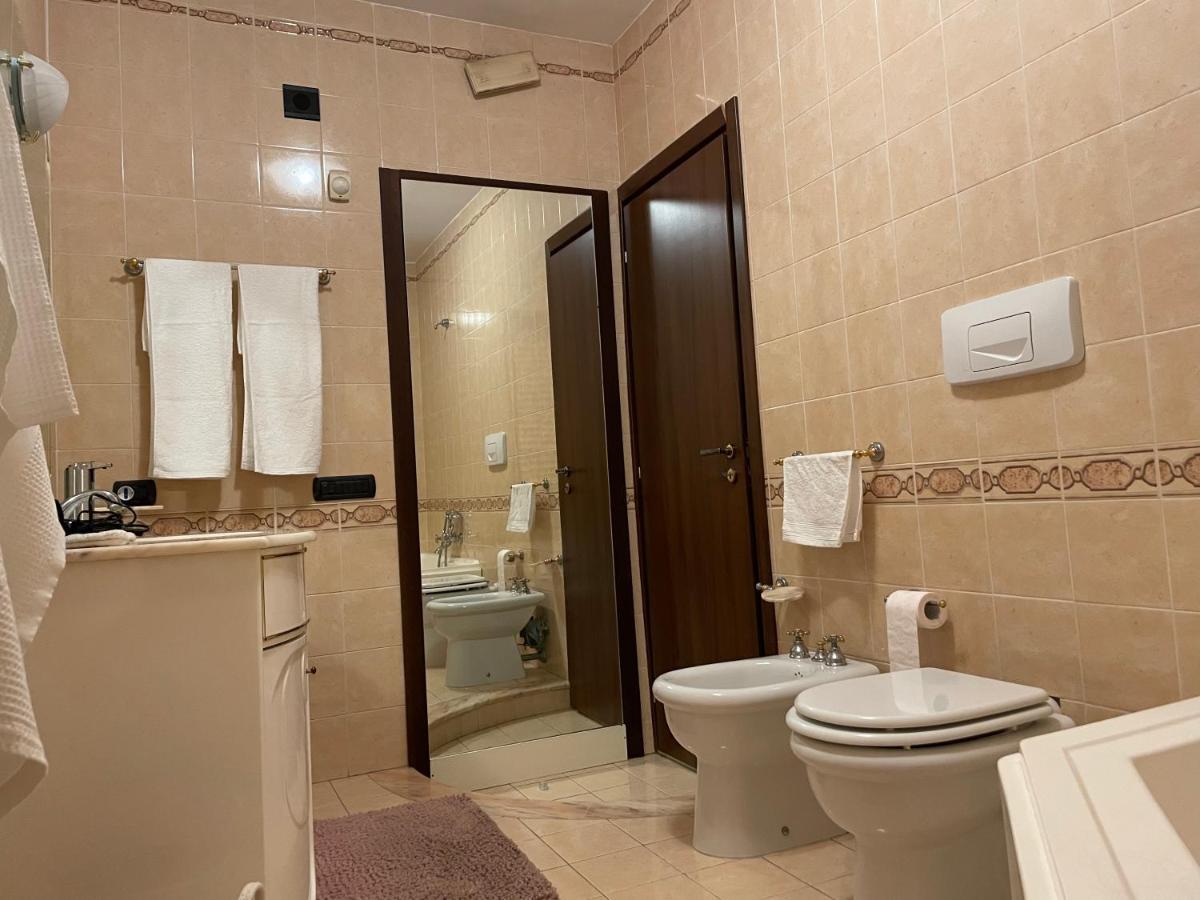 Residence Don Turi Віллафранка-Тіррена Екстер'єр фото