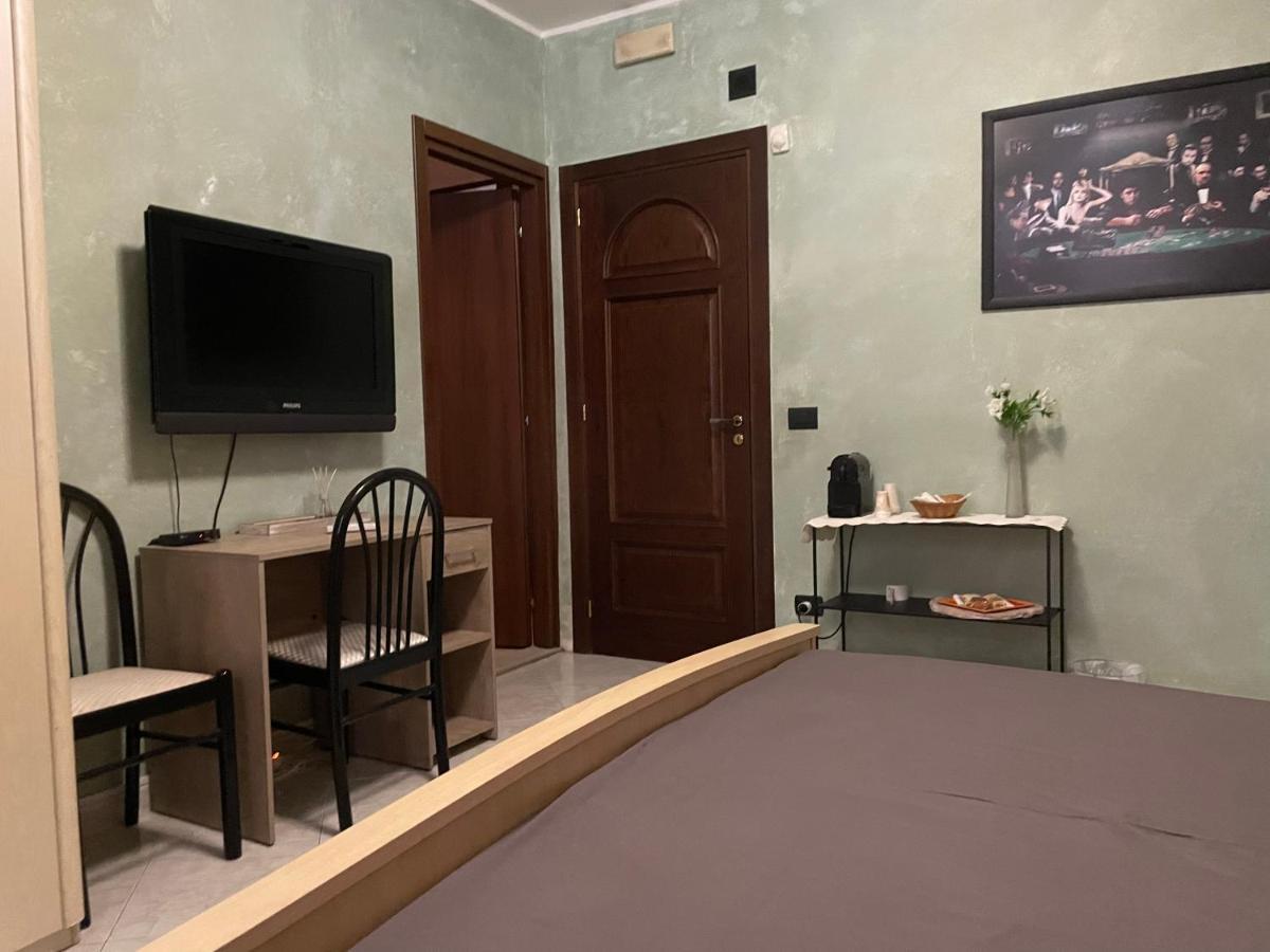Residence Don Turi Віллафранка-Тіррена Екстер'єр фото