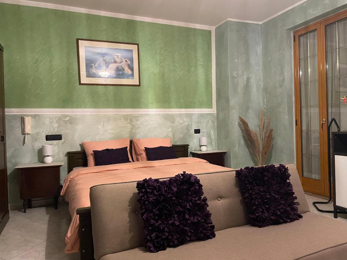 Residence Don Turi Віллафранка-Тіррена Екстер'єр фото