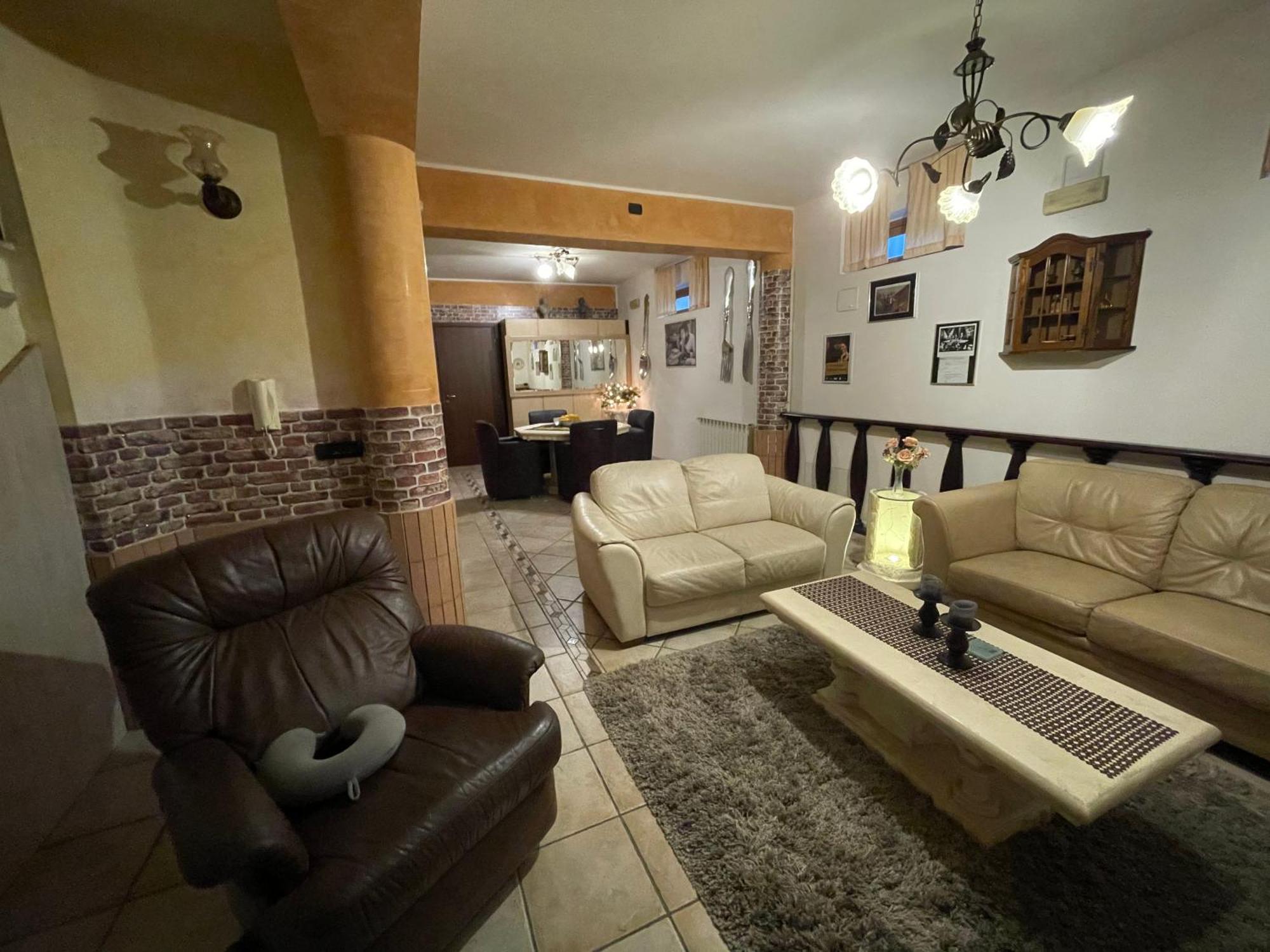 Residence Don Turi Віллафранка-Тіррена Екстер'єр фото