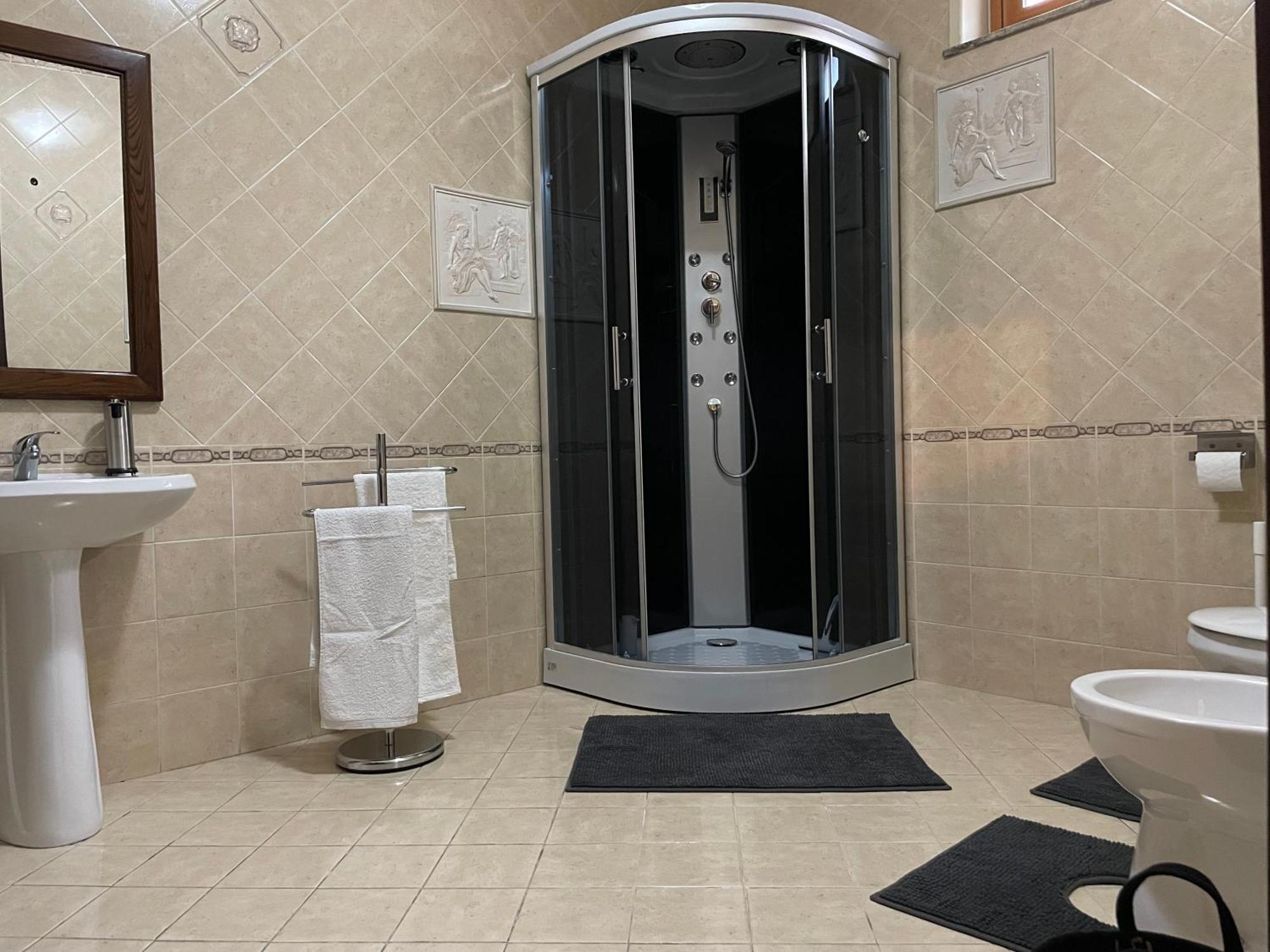 Residence Don Turi Віллафранка-Тіррена Екстер'єр фото